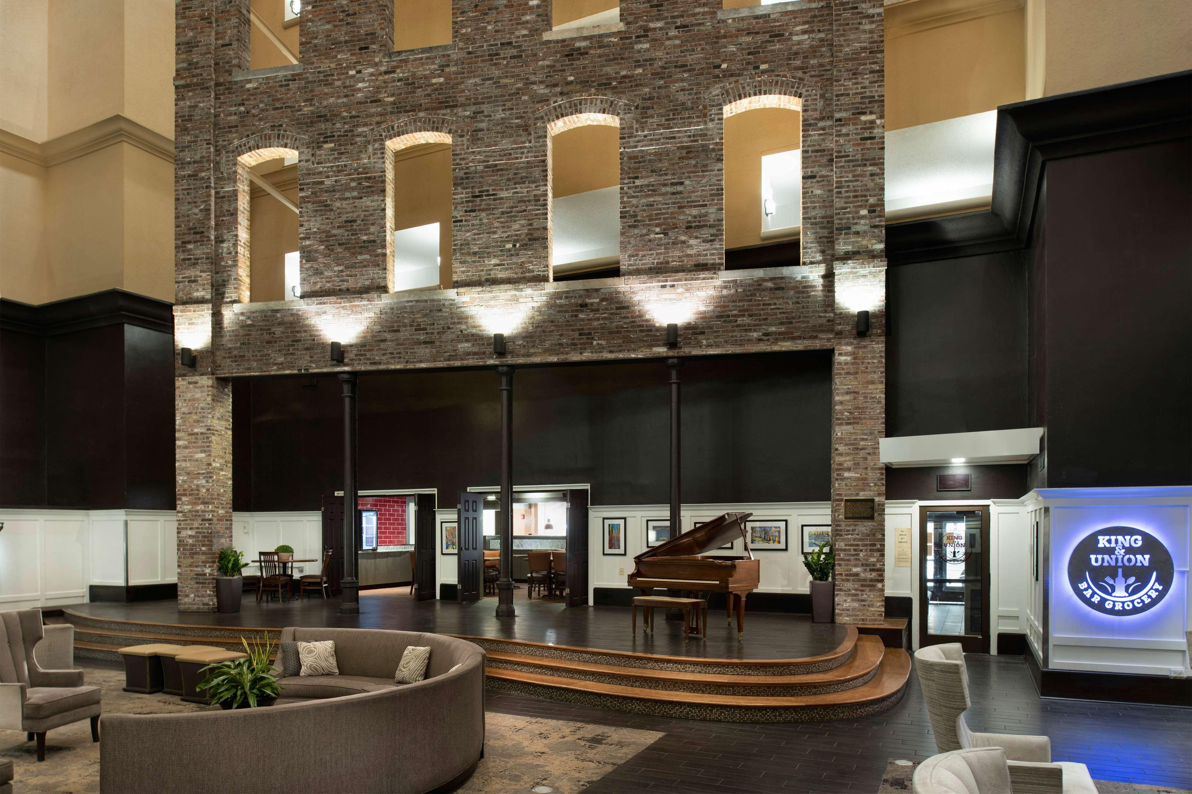 Doubletree By Hilton Memphis Downtown Ξενοδοχείο Εξωτερικό φωτογραφία